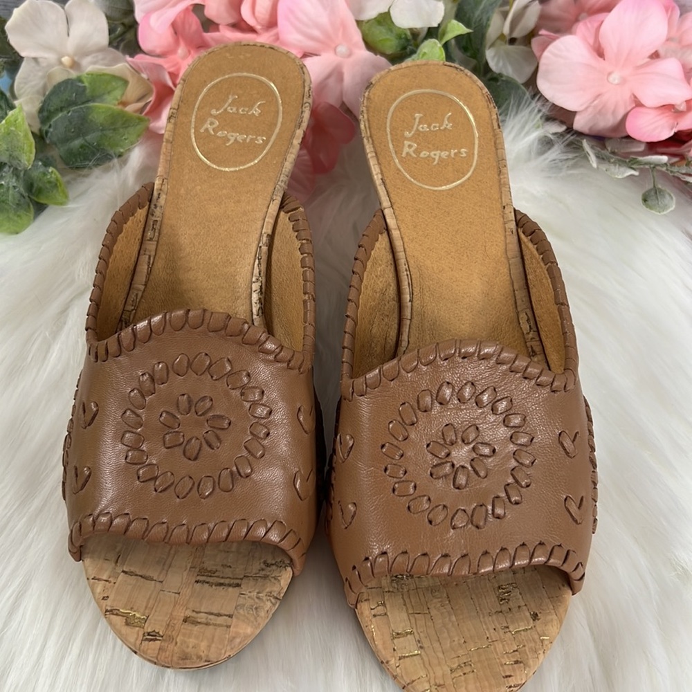 JACK ROGERS EUC size 8M Brooke